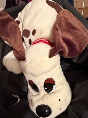 Plush pound puppy Toy with Brown Ears and Red Collar - Brand: pound puppy